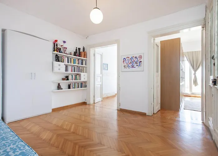 Private  Apartment